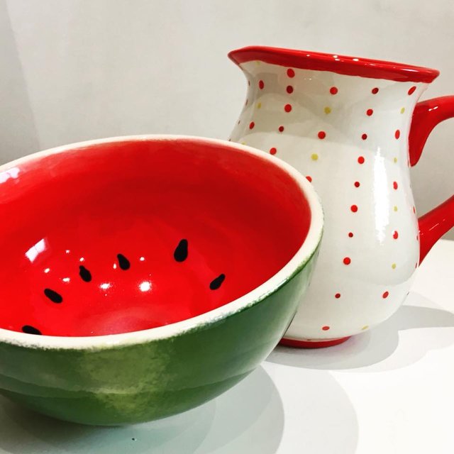 Watermelon-themed bowl and pitcher.
